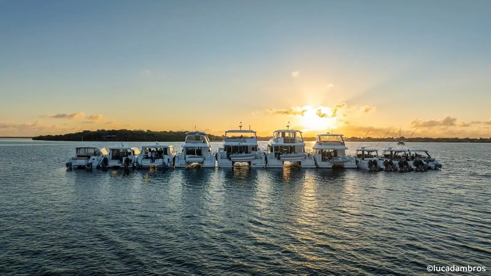 Aquila-Power-Catamarans-1