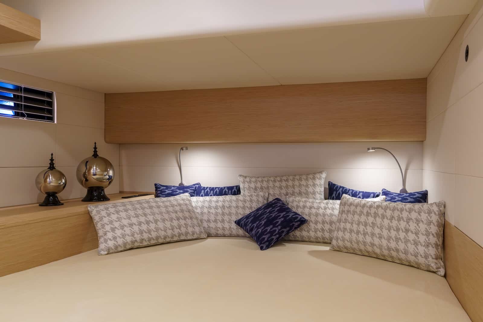 ICE-66-rs-VIP-Cabin-1