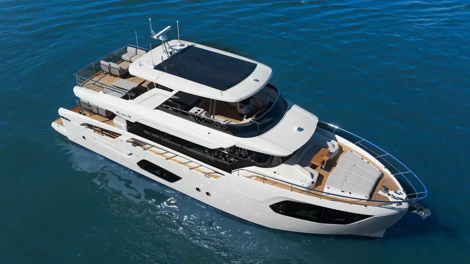 Navetta-70-Absolute-Yachts-drone-view